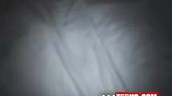 Извращенец сует член в рот спящей девушке и снимает грязное видео ♦️ porn